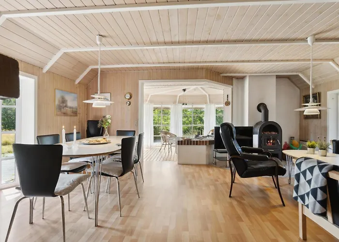 4 Bedroom Gorgeous In Дом отдыха Romo